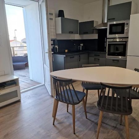 Superbe Appartement Renove A Neuf Centre Bourg Brem-Sur-Mer Exterior foto
